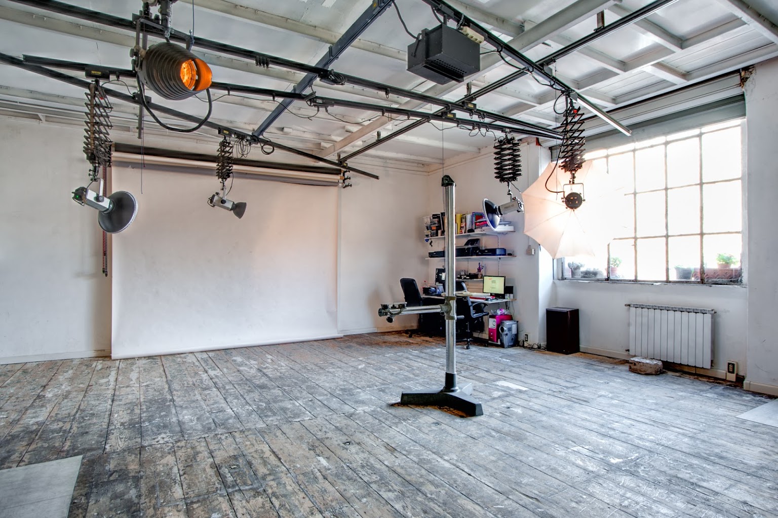 Studio fotografico con luce naturale nel quartiere Esquilino